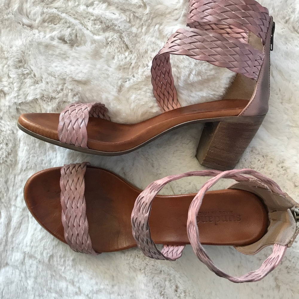 Sundance Sandals size 39 Dusty Pink Woven Leather